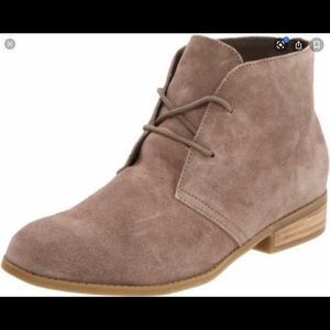 Steve Madden Suede Chukka 10.5